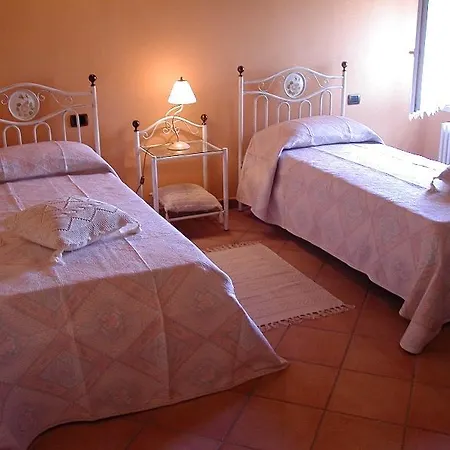 Agroturismo Farmstay Agriturismo La Mandriazza Del Gallo Iolanda di Savoia
