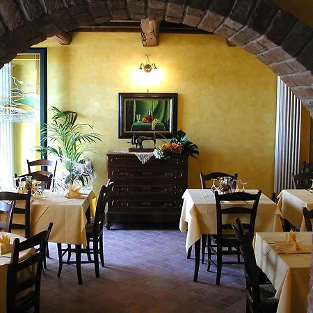 Farmstay Agriturismo La Mandriazza Del Gallo Agroturismo