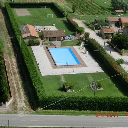 Farmstay Agriturismo La Mandriazza Del Gallo Agroturismo