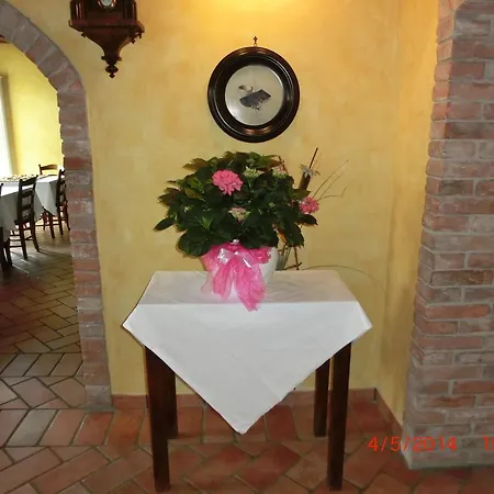 Farmstay Agriturismo La Mandriazza Del Gallo Agroturismo Iolanda di Savoia